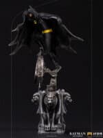 Iron Studios - Batman Returns - Batman Art Scale 1/10 Statue (34cm) - Image 5
