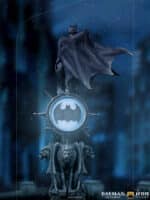 Iron Studios - Batman Returns - Batman Art Scale 1/10 Statue (34cm) - Image 7