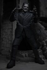 NECA - Universal Monsters Action Figure Ultimate Frankenstein's Monster (Black & White) 18 cm - Image 2