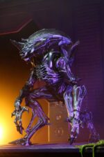 NECA - Aliens Action Figure Ultimate Rhino Alien (Kenner Tribute) Version 2 25 cm