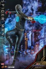 Hot Toys - Spider-Man: No Way Home Movie Masterpiece Action Figure 1/6 Spider-Man (Black & Gold Suit) 30 cm - Image 2