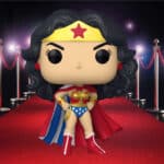 Funko POP! DC Heroes: Wonder Woman 80th Anniversary - Wonder Woman (Classic with Cape) #433