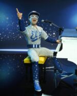 NECA - Elton John Clothed Action Figure Live in '75 Deluxe Set 20 cm - Image 5
