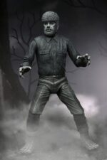 NECA - Universal Monsters Action Figure Ultimate The Wolf Man (Black & White) 18 cm - Image 2