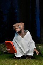 NECA - E.T. the Extra-Terrestrial Action Figure Ultimate E.T. 11 cm - Image 4