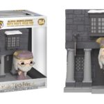Funko POP! Town: Harry Potter - Minerva McGonagall with Hogwarts #33