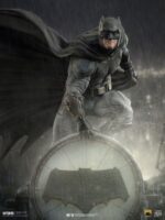 Iron Studios - Zack Snyder's Justice League Deluxe Art Scale Statue 1/10 Batman on Batsignal 28 cm