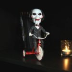 NECA - Saw Head Knocker Bobble-Head Jigsaw Puppet 20 cm