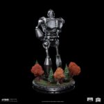 Iron Studios - The Iron Giant Demi Art Scale Statue 1/20 Iron Giant & Hogarth Hughes 60 cm - Image 4