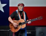 NECA - Willie Nelson Clothed Action Figure 20 cm