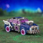 Hasbro - Transformers Generations Legacy Evolution Deluxe Class Action Figure Axlegrease 14 cm - Image 2