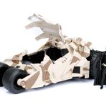 Jada Toys - Batman The Dark Knight Diecast Model 1/24 2008 Batmobile Camo with figure