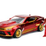 Jada Toys - Marvel Diecast Model 1/24 Iron Man & 2016 Chevrolet Camaro