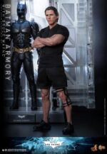 Hot Toys - The Dark Knight Rises Movie Masterpiece Action Figures & Diorama 1/6 Batman Armory with Bruce Wayne 30 cm - Image 3