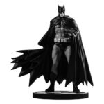 McFarlane - DC Direct Resin Statue Batman Black & White (Batman by Lee Weeks) 19 cm