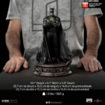 Iron Studios - DC Comics The Flash Movie Art Scale Statue 1/10 Batman 23 cm - Image 3