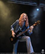 Knucklebonz - Cliff Burton Rock Iconz Statue Cliff 'Em All 22 cm (Limited to 3,000 pcs) - Image 2