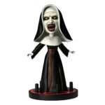 NECA - The Conjuring Head Knocker Bobble-Head The Nun 21 cm
