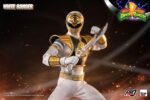 ThreeZero - Mighty Morphin Power Rangers FigZero Action Figure 1/6 White Ranger 30 cm - Image 3