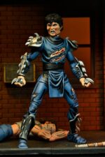 NECA - Teenage Mutant Ninja Turtles (Mirage Comics) Action Figure Battle Damaged Shredder 18 cm - Image 3