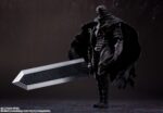 Bandai - Berserk S.H. Figuarts Action Figure Guts (Berserker Armor) -Heat of Passion- 16 cm - Image 2