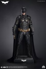 Queen Studios -  The Dark Knight Life-Size Statue Batman Ultimate Edition 207 cm (Limited to 30 pcs) - Image 2