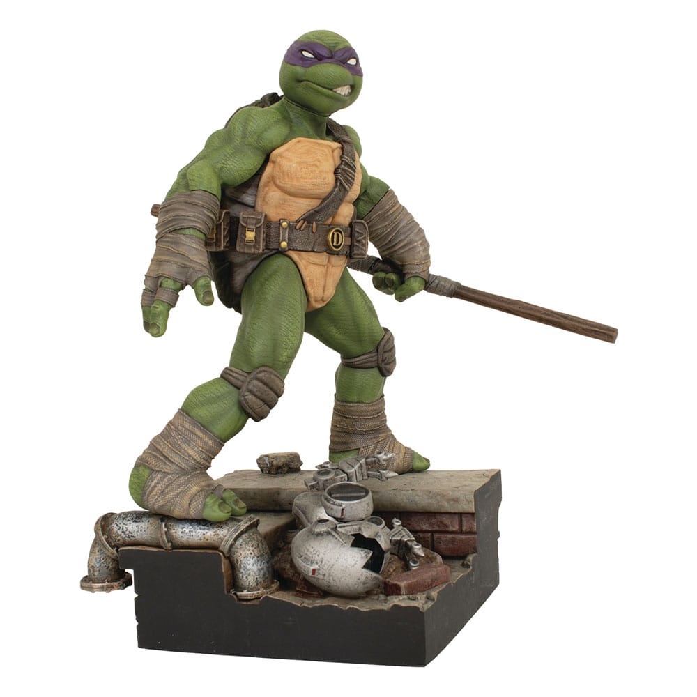 PCS Collectibles Teenage Mutant Ninja Turtles: Donatello 1:8 Scale PVC  Statue, Multicolor