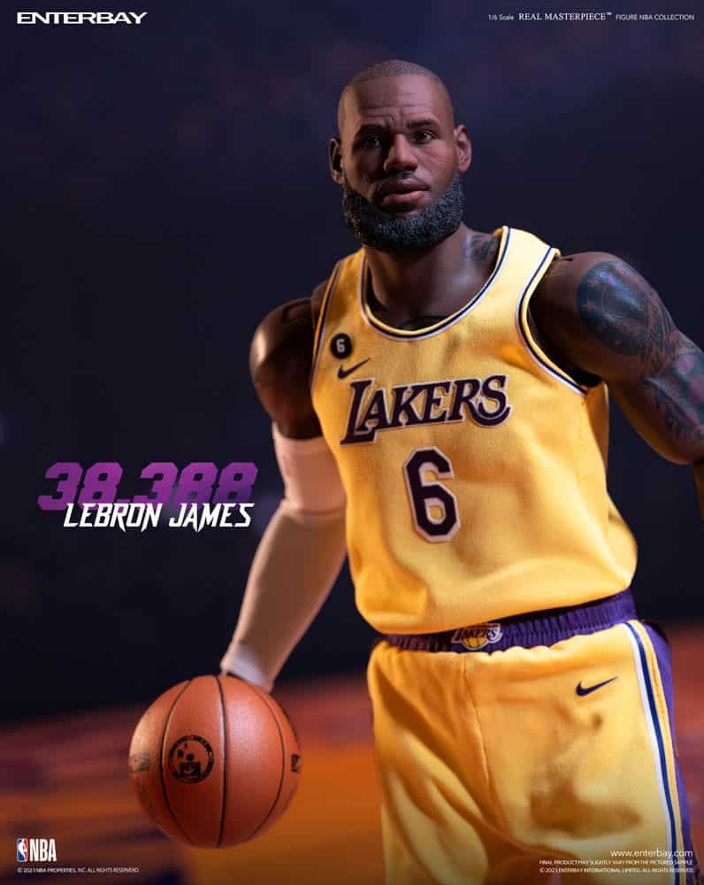 x_enbarm-1090_b Enterbay - NBA Collection Real Masterpiece Action Figure 1/6 Lebron James Special Edition 30 cm - Image 1