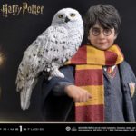 Prime 1 Studio - Harry Potter Prime Collectibles Statue 1/6 Harry Potter with Hedwig 28 cm