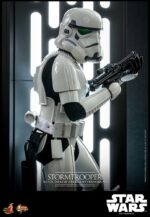 Hot Toys - Star Wars Movie Masterpiece Action Figure 1/6 Stormtrooper with Death Star Environment 30 cm - Image 4
