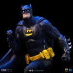 Iron Studios - DC Comics BDS Art Scale Statue 1/10 Batman Deluxe (Black Version Exclusive) 30 cm - Image 3