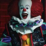 NECA - Stephen King's It 1990 Retro Action Figure Pennywise 20 cm