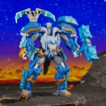 Transformers Generations Legacy United Leader Class Action Figure Star Raider Thundertron 18 cm - Image 4