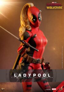 Deadpool & Wolverine Movie Masterpiece Action Figure 1/6 Ladypool 30 cm - Image 2