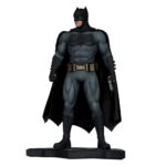Batman v Superman: Dawn of Justice Statue 1/6 Batman 32 cm - Image 2