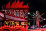 Beetlejuice (1988) Diorama Trenchcoat with Spikes Inferno Room Deluxe Set - Image 5