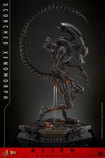 Alien: Romulus Movie Masterpiece Action Figure 1/6 Scorched Xenomorph 44 cm - Image 4