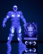 Batman & Robin DC Multiverse Action Figure Mr. Freeze (Black Light Edition) (Gold Label) 18 cm - Image 2