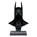 Batman: Arkham Asylum DC Direct Mini Replica 1/3 Batman Cowl 19 cm - Image 3