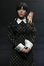 Wednesday Action Figure Wednesday (Classic Dress) 20 cm - Image 3