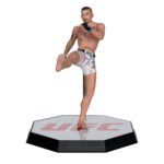 UFC Posed PVC Statue Max Holloway 18 cm