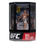 UFC Posed PVC Statue Max Holloway 18 cm - Image 2