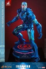 Iron Man Movie Masterpiece Diecast Action Figure 1/6 Iron Man Mark III (Stealth Mode Ver.) 2.0 Hot Toys Exclusive 33 cm - Image 3
