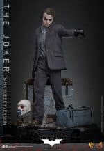 The Dark Knight DX Action Figure 1/6 The Joker (Bank Robber Version) 30 cm - Image 6